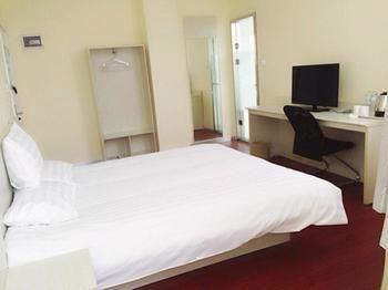 Hanting Hotel Ji'Nan Jingliu Road Jinan Bagian luar foto